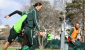 Zlatan shrugs off coughing fit, trains with Hammarby