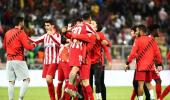 Super Cup PIX: Atletico stun Barca to reach final