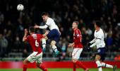 Soccer PIX: Argentine duo help Spurs past Boro