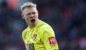 Bournemouth's keeper tests positive for COVID-19