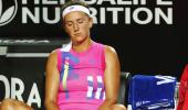 Azarenka lends Kasatkina helping hand after injury