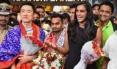 Sindhu gets rousing welcome in Hyderabad