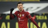 Bayern ride on Lewandowski; Vinicius shines for Real