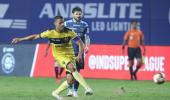 ISL: Ruthless Hyderabad send Kerala Blasters packing