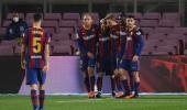 Messi double helps Barca see off Elche