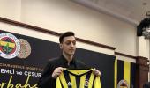 Ozil unveiled at Turkish club Fenerbahce