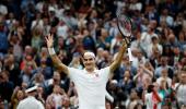 Golden oldie Federer through to 58th Slam quarters