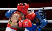 Olympics: Mary Kom in pre-quarters; Manish bows out