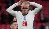 England players agree 'blond bet' with Foden