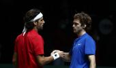 Champions Spain out of Davis Cup after loss to Russia