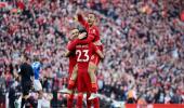 EPL PIX: Liverpool close in on City with Everton win