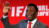 Pele says he remains 'strong' amid cancer battle