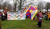 Tibetans protesting Beijing Games march to IOC HQ