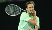 Medvedev to have hernia surgery, clay swing in doubt