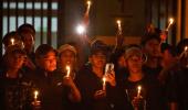 PIX: Fans mourn victims of Indonesia stadium stampede