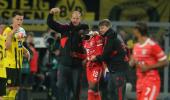 Bayern's Davies suffers skull contusion