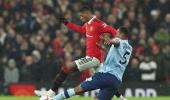 EPL PIX: Man Utd back into top four