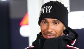 F1: Hamilton agrees to two-year deal