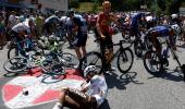 Tour de France: Selfie-seeker causes massive crash!