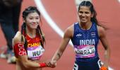 Chinese runner apologises amidst controversy