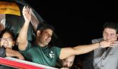 Pakistan's golden boy receives hero's welcome