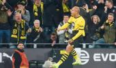 Soccer PIX: Dortmund cruise past Freiburg; Betis win