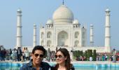 SEE: Tendulkars Visit The Taj Mahal