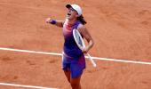 Swiatek dismantles Paolini to win 4th French Open