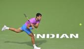 Alcaraz, Swiatek advance at Indian Wells