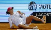 Swiatek outlasts Sabalenka in Madrid Open final