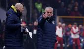 Coach Mourinho banned, fined for referee comments