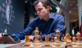 Carlsen strikes back! Crushes Praggnanandhaa, Arjun