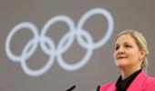 Coventry receives golden key as new IOC President