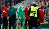 Bayern's Neuer injured after goal celebration