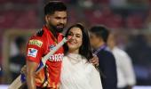 Preity's Hugs for Kings!