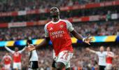 EPL PIX: Arsenal smash Fulham, go 6 points clear