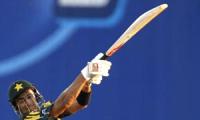 Malik ton sets up Pakistan's victory