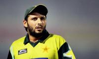 Ex-players call for Afridi's head after Pak's ouster