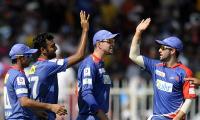 Easy victory for Delhi as Mumbai's losing run continues in IPL 7