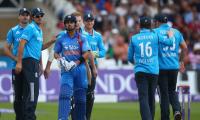 Kohli-Stokes involved in verbal spat in 3rd ODI