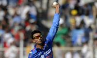 Left-arm spinner Axar to replace injured Jadeja for last 2 Tests