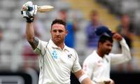 India struggle after McCullum's double ton lifts NZ to 503