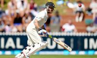 Injured McCullum grinds his way to a ton, stands between India and victory