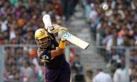 Kolkata knock Bangalore out, qualify for play-offs