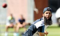 Moeen withdraws from IPL auctions after talking to Strauss