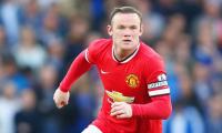 Striker Rooney targets Bobby Charlton's scoring record