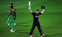 Guptill's hundred lifts New Zealand to thrilling victory over Bangladesh