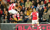 EPL PHOTOS: Arsenal coast past Hull, close in on Champions League berth