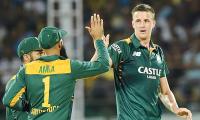 'Determined' Morkel ignores injury to turn the match in last four overs