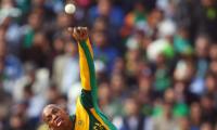 South Africa's WT20-bound spinner Phangiso suspended over illegal action